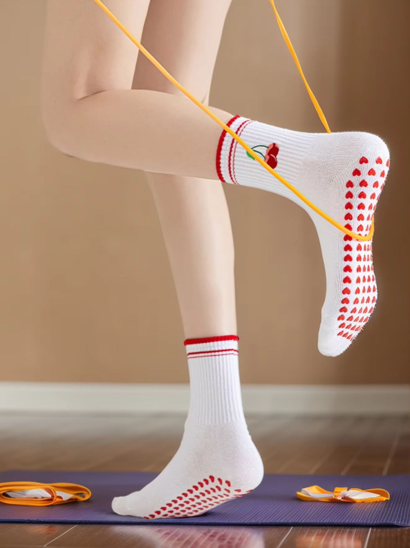 Yoga & Fitness Center - 1 Pairs Cross-Border Professional Yoga Socks,
